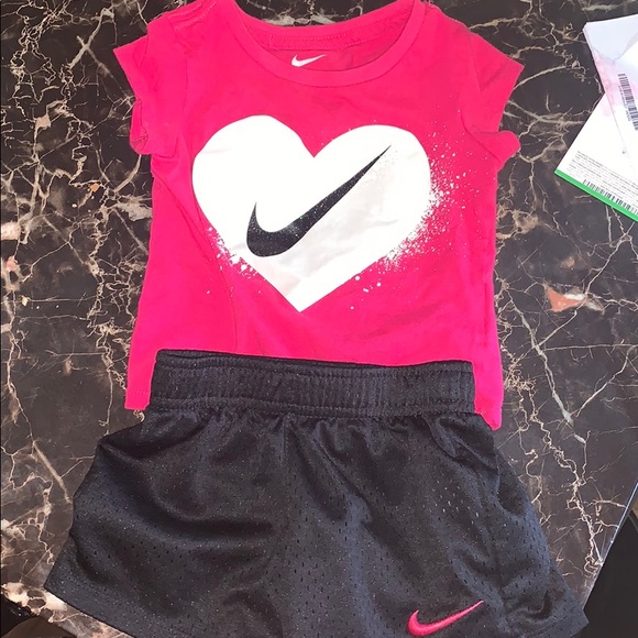2t nike sets